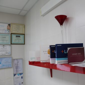 Препараты для инъекций в кабинете косметологии, салон красоты На Речной в Красногорске